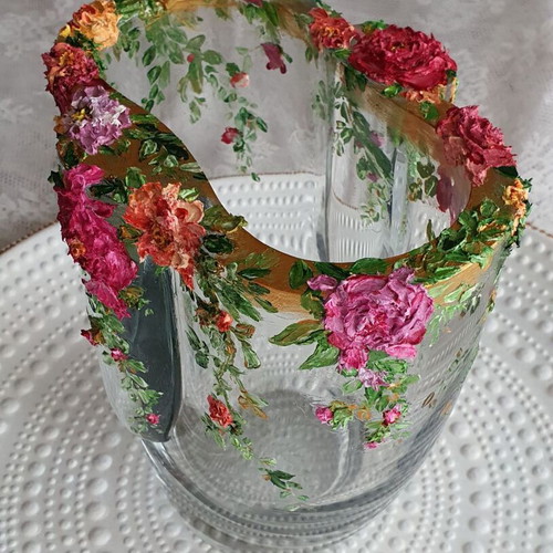 Vase of solid crystal hand-painted, sculpture painting