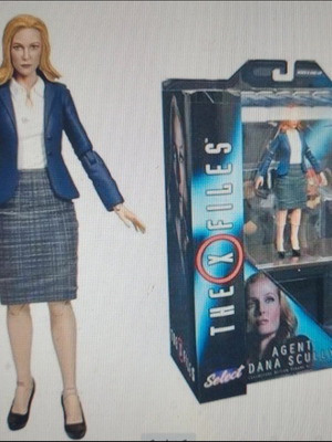 X-Files Dana Scully 6' Figure with Desk and Accessories new