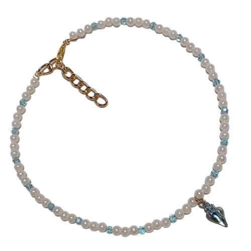 Necklace with pearls and turquoise crystals with metal shell new