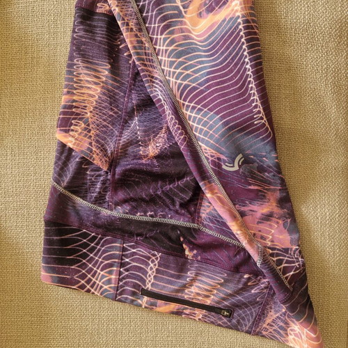 Women's sports leggings with pocket and back zipper like new, pink and purple, size XXL