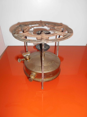 Optimus brass gas stove used, diameter 17 cm, height 21 cm