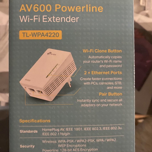 TP-Link TL-WPA4220 AV600 Powerline Wi-Fi Extender