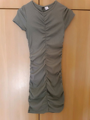 Women's dress xs used with ruching front and back