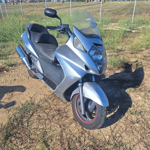 Honda Silver Wing 400i scooter 2007