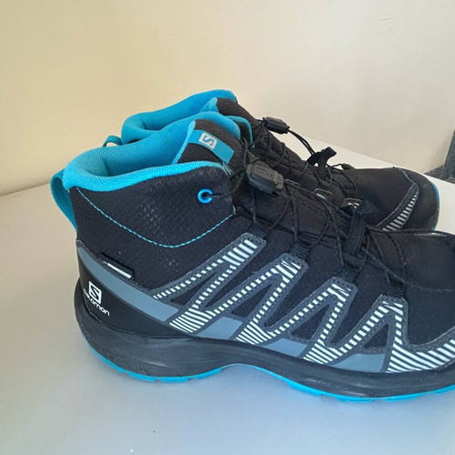 Salomon XA Pro kids shoes size 39 used for hiking and snow