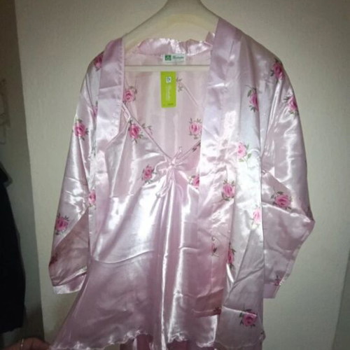 Women's satin sleepwear set 3 pieces new, floral pink