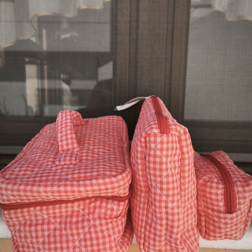 Makeup Bags Set of 3 Quilted Red Gingham Grid New