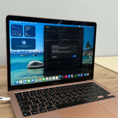 MacBook Air 13” 2020 M1 CPU like new, 8GB RAM, 256GB SSD
