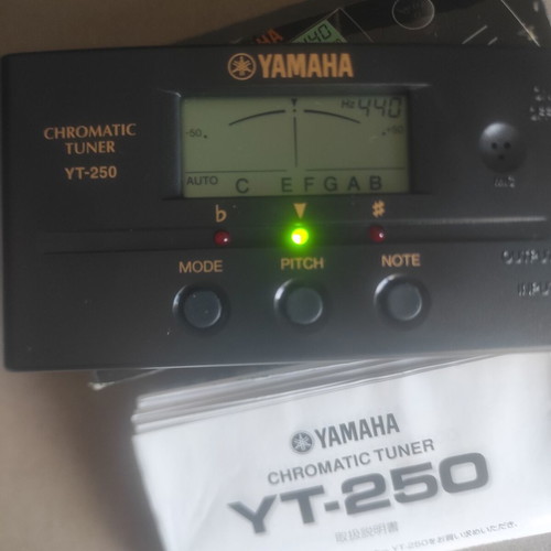 Yamaha YT-250 Chromatic Tuner new with battery