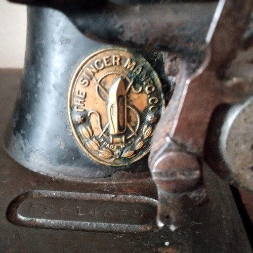 SUPER! Antique sewing machine SINGER (from 1912).
