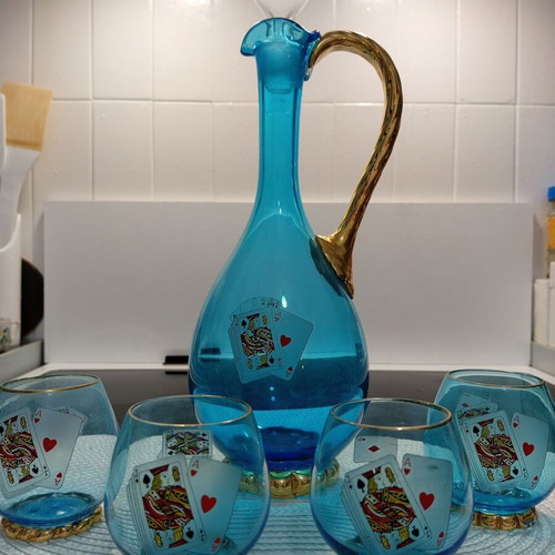 Carafe and 4 glasses with playing card design, like new
