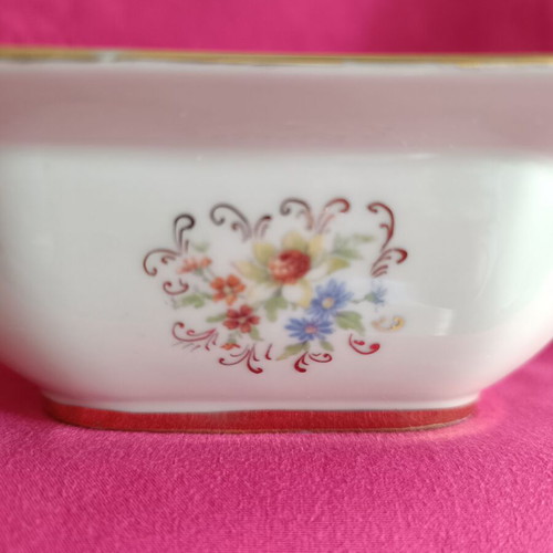 Vintage Hutschenreuther porcelain fruit bowl Bavaria like new