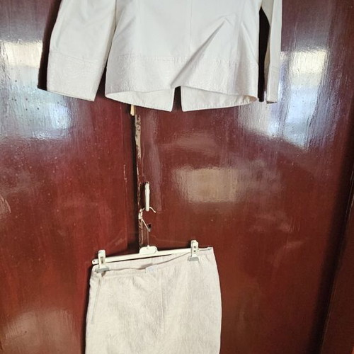 Genny white blazer like new