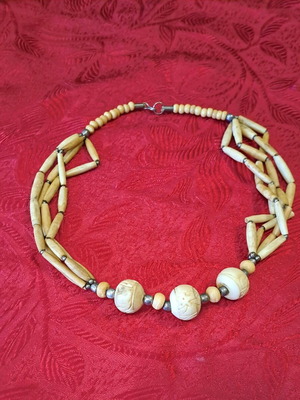 Χειροποίητο folk / tribal κολιέ μεταχειρισμένο από οστό με vintage αισθητική