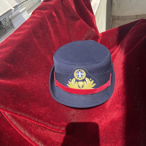 Women's military hat like new, size 57, possibly police