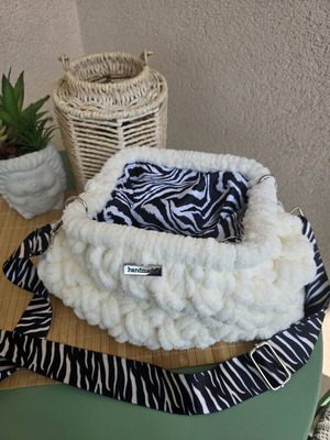 Puffy crossbody bag new, off-white 25×35cm