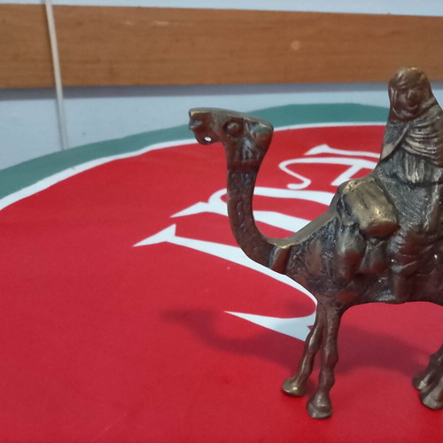 Antique brass paperweight caravan with camels and Bedouins like new
