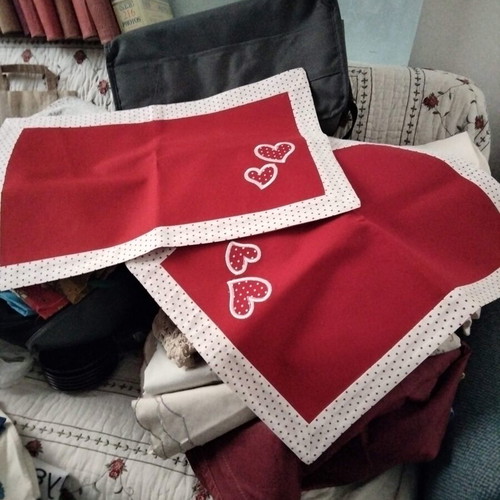 Cotton Placemats with Hearts, Set of 2, Like New