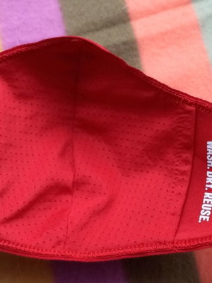 Μάσκα ADIDAS κόκκινη αγορασμενη από Γερμανία