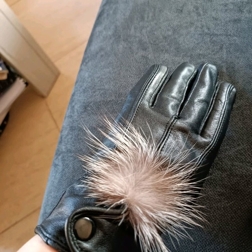 Black gloves lightly used