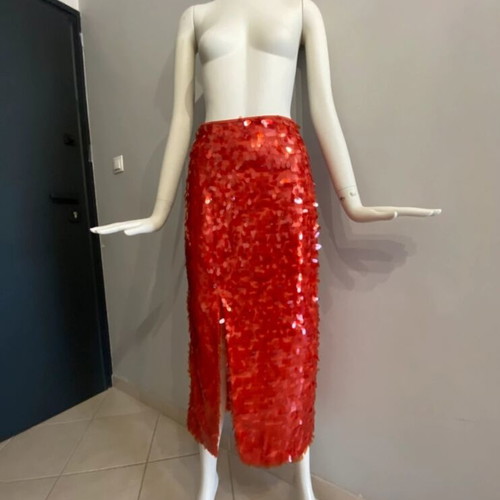 Women's skirt new, red with beautiful design