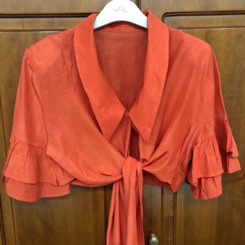 Crop shirt like new, size S