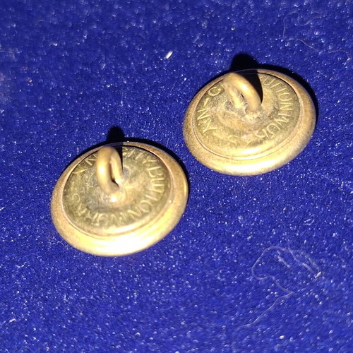 Small US military uniform buttons WWII