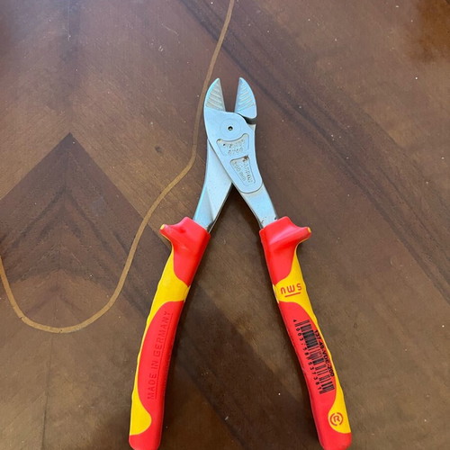 NWS Electric Wire Cutter with Protection, Like New, Size 200