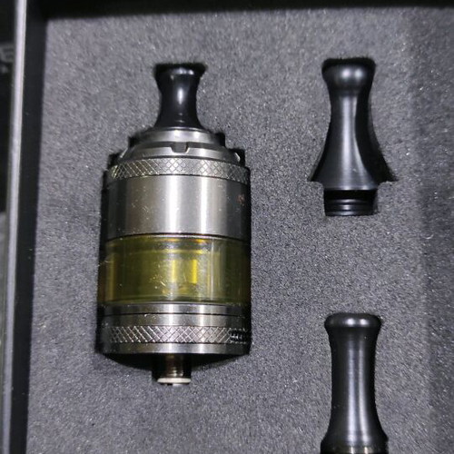 Berserker MTL RTA by Vandyvape used, missing extra glass
