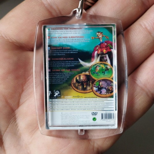 Crash of The Titans PS2 keychain new
