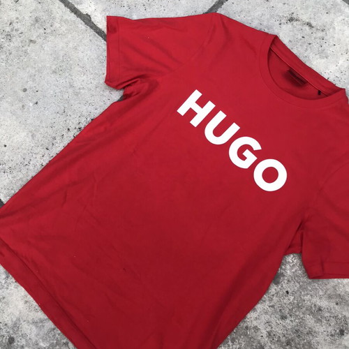 Hugo Boss red tee like new, size medium