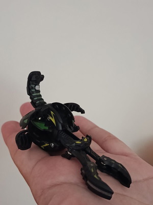Bakugan Clawsaurus figure