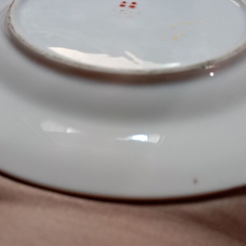 Japanese porcelain decorative plate used