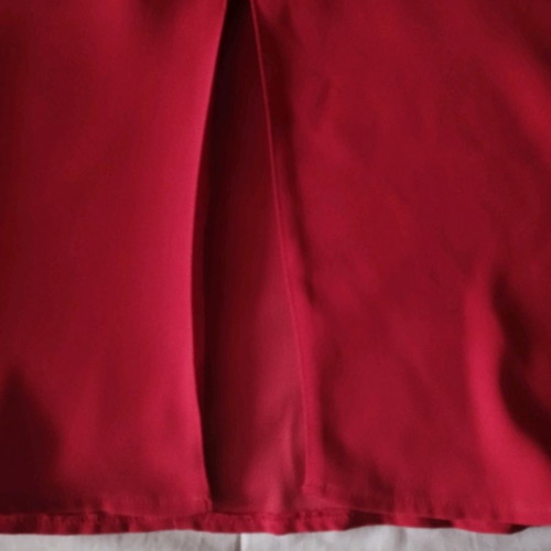 Desiree sleeveless red shirt used, size M