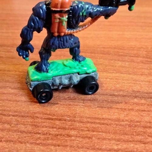 Skateboard Mania blue alien used