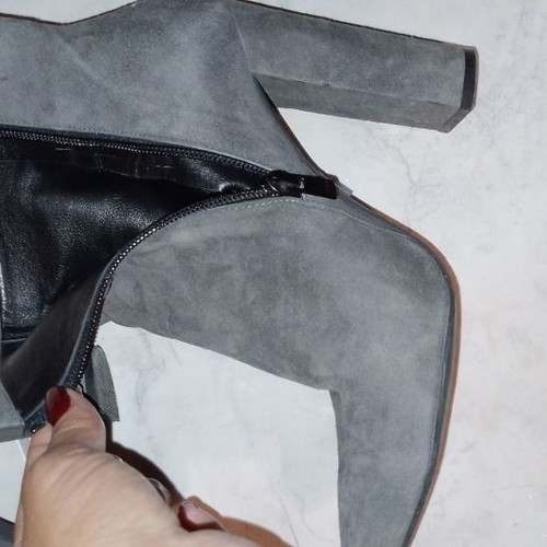 Suede ankle boots Mourtzi used, gray, size 38