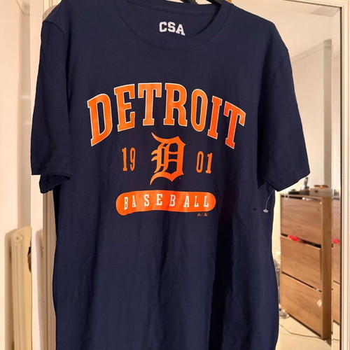 Blue T-shirt size M new
