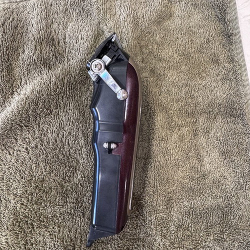Wahl Legend cordless hair clipper used, with new battery and cutter