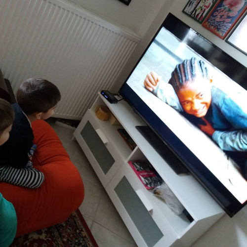 White TV stand like new from IKEA
