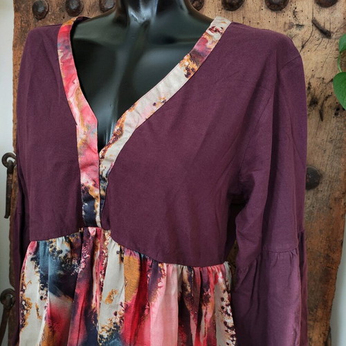 Boho tunic with bell sleeves and tie dye pattern, new, cotton and silk, one size