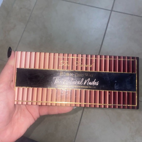 Too Faced The Natural Nudes eye palette like new