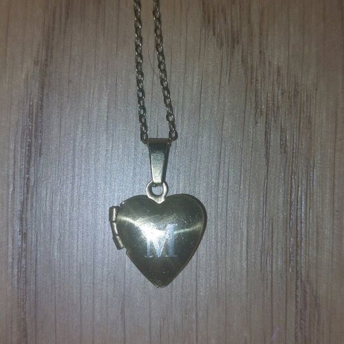 Heart-shaped pendant like new, 18K gold plated
