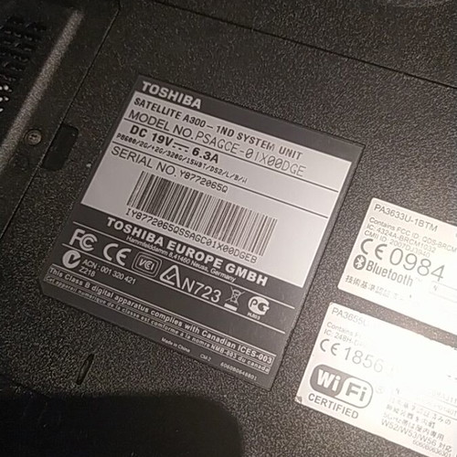 Toshiba Satellite A300-1ND laptop used for spare parts without disk and memory