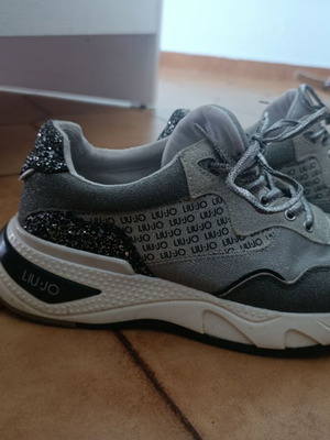 Liu Jo women's sneakers used, black and silver with glitter, size 39