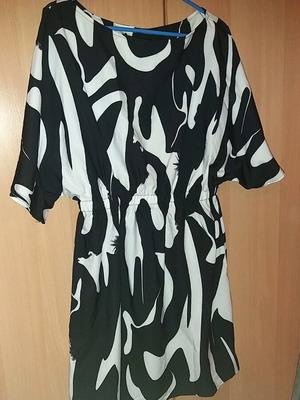 Animal print dress like new, size M-L, with elastic waist