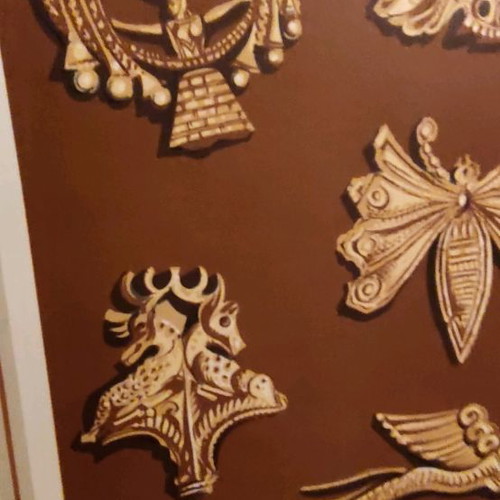 Mycenaean colored prints used from frescoes and golden grave goods
