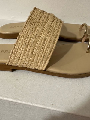 Labrini leather sandals used, size 37 with straw detail