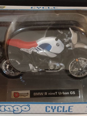 BMW R nineT Urban 1/18 scale new in box
