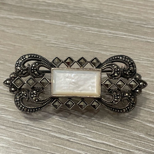 Silver 925 pin used with marcasite and vintage pearl