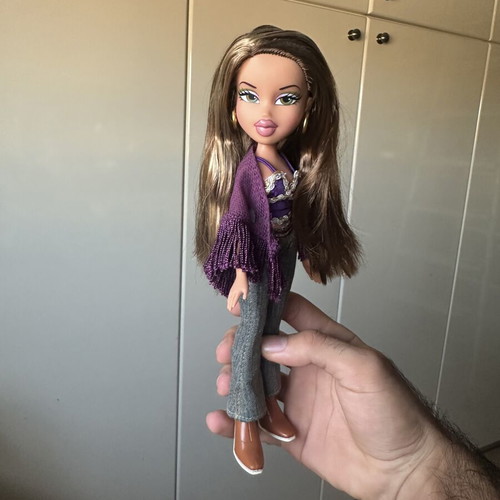 Reproduction Bratz Fianna doll